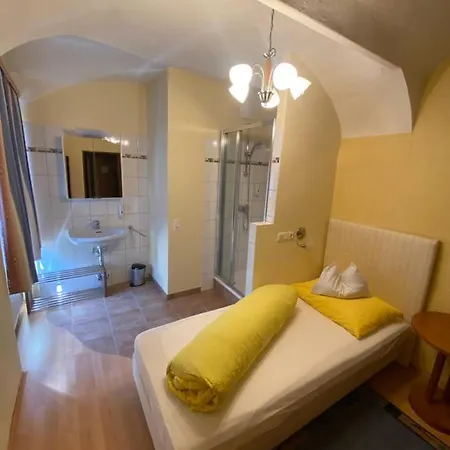 Seiser Han/Misafirhane *